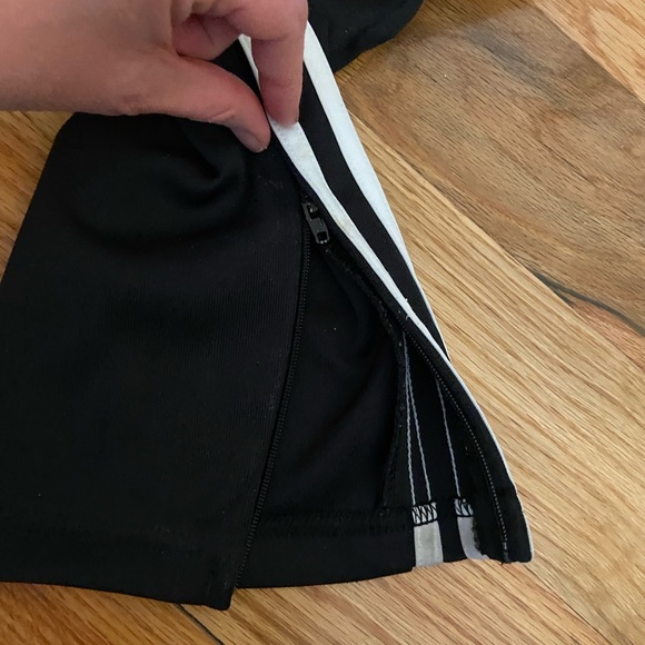 Adidas black pants - Picture 4 of 8